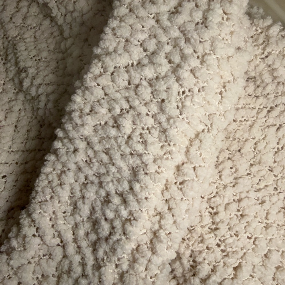 Altar’d state sweater - Picture 8 of 9